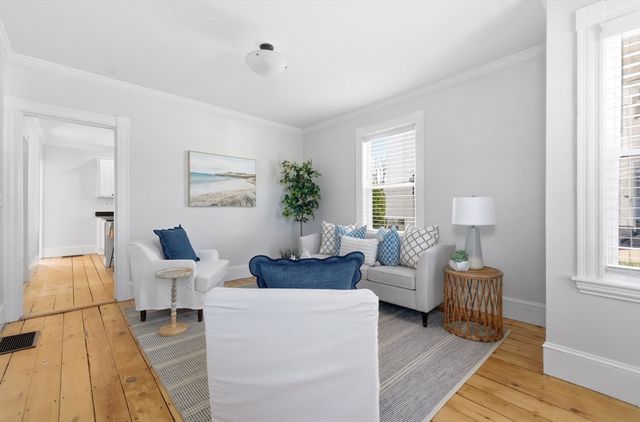 155 E Lothrop St, Beverly, MA 01915