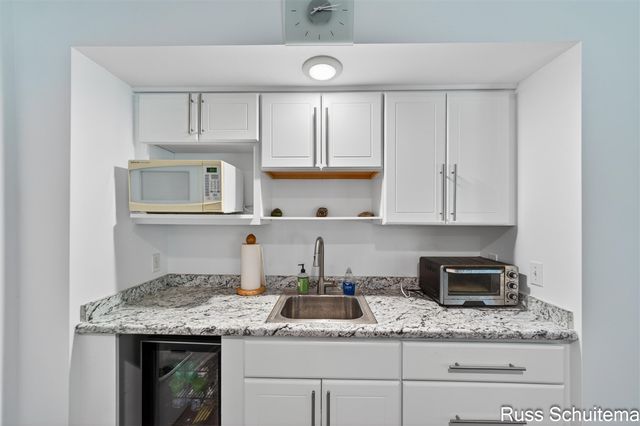 3896 Fairway Drive, Muskegon, MI 49441