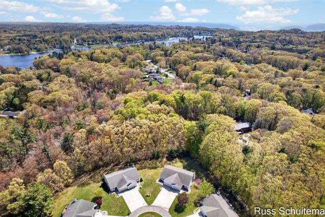 3896 Fairway Drive, Muskegon, MI 49441