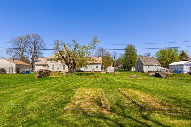 523 Hazel Lane, Owatonna, MN 55060