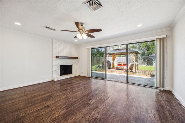 5226 Nina Lee Lane, Houston, TX 77092