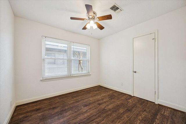 5226 Nina Lee Lane, Houston, TX 77092