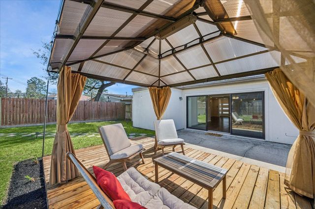 5226 Nina Lee Lane, Houston, TX 77092