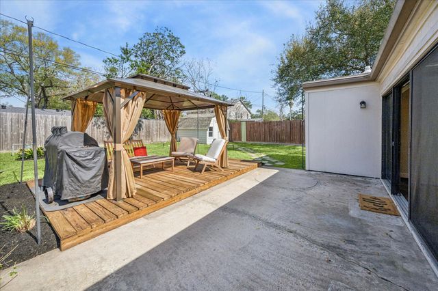 5226 Nina Lee Lane, Houston, TX 77092