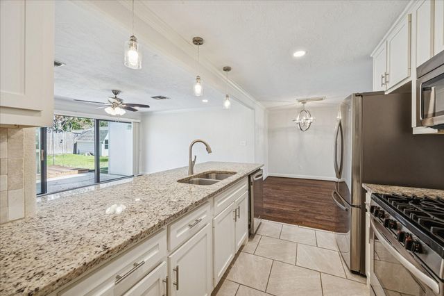 5226 Nina Lee Lane, Houston, TX 77092