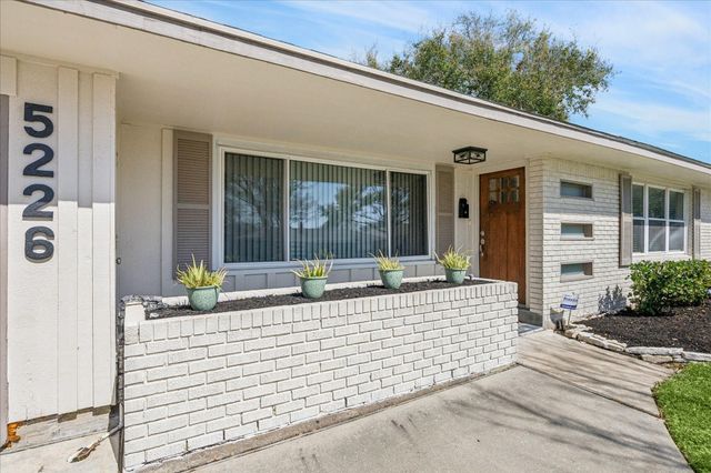 5226 Nina Lee Lane, Houston, TX 77092