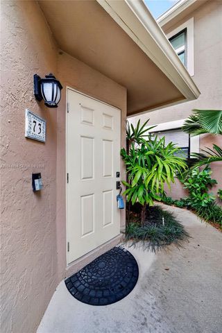 73 NW 98th Ter, Plantation, FL 33324