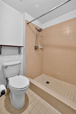 73 NW 98th Ter, Plantation, FL 33324
