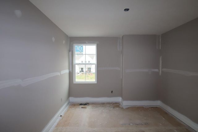 305 Olympic Loop, Commercial Point, OH 43116