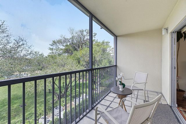 1200 SW 137th Avenue 308E, Pembroke Pines, FL 33027
