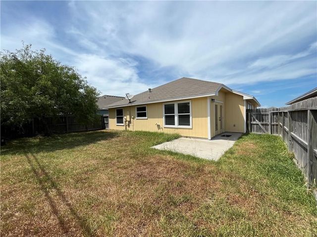 7305 Kolda Dr, Corpus Christi, TX 78414