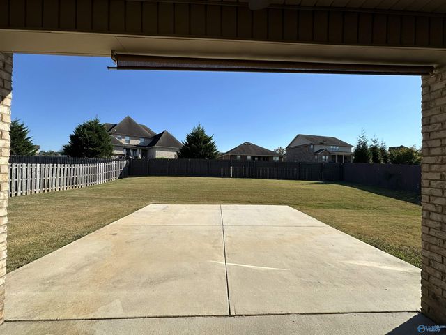14426 Water Stream Drive NW, Harvest, AL 35749