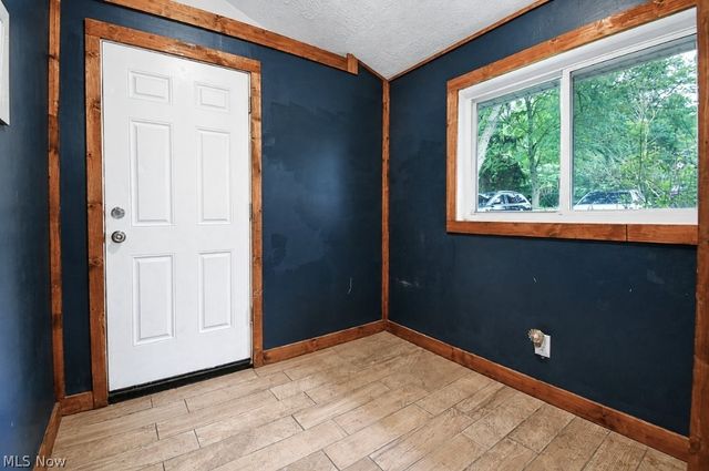 12975 Caves Road, Chesterland, OH 44026