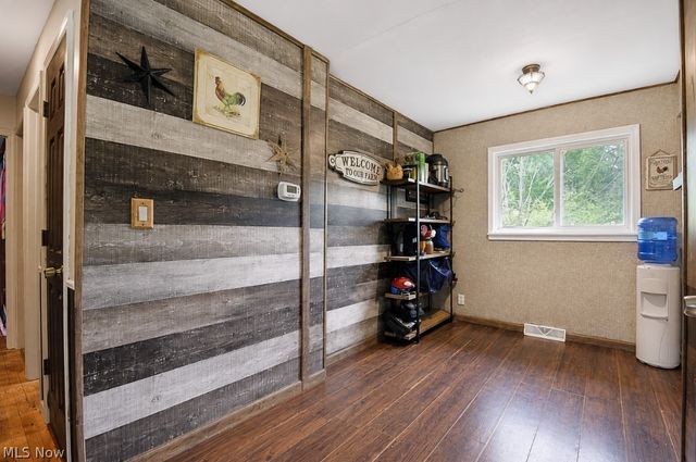 12975 Caves Road, Chesterland, OH 44026