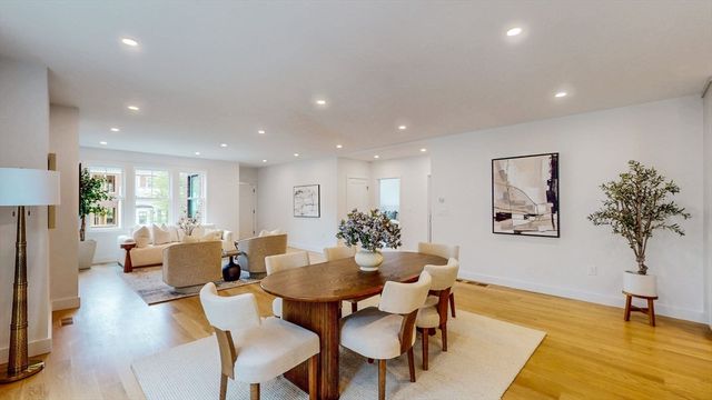 140 Columbia St 1, Brookline, MA 02446