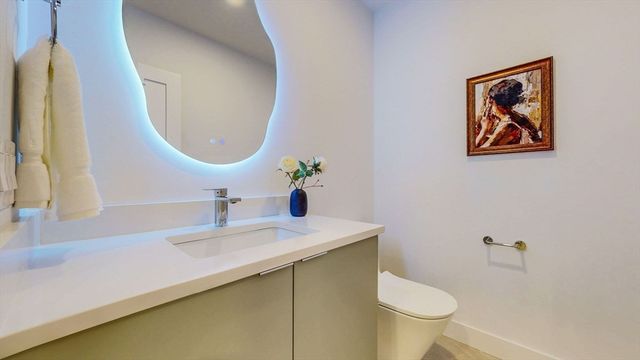 140 Columbia St 1, Brookline, MA 02446