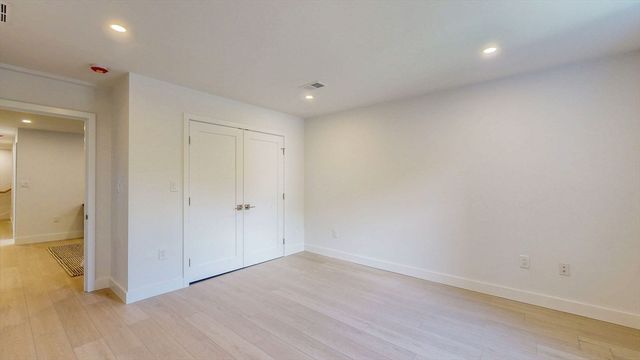 140 Columbia St 1, Brookline, MA 02446