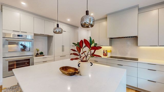 140 Columbia St 1, Brookline, MA 02446