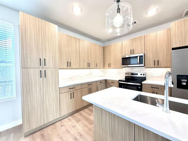 540 Foxglove Road Bldg 1-540, Mansfield, TX 76063