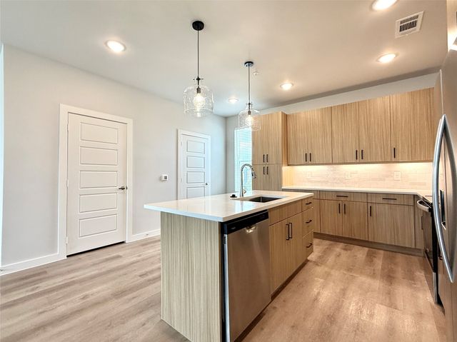 540 Foxglove Road Bldg 1-540, Mansfield, TX 76063