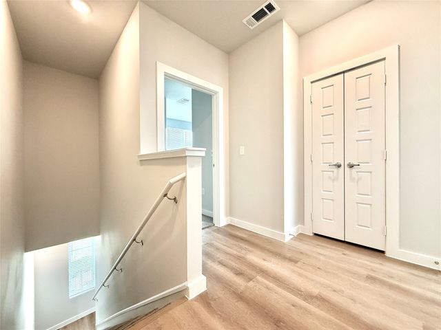 540 Foxglove Road Bldg 1-540, Mansfield, TX 76063
