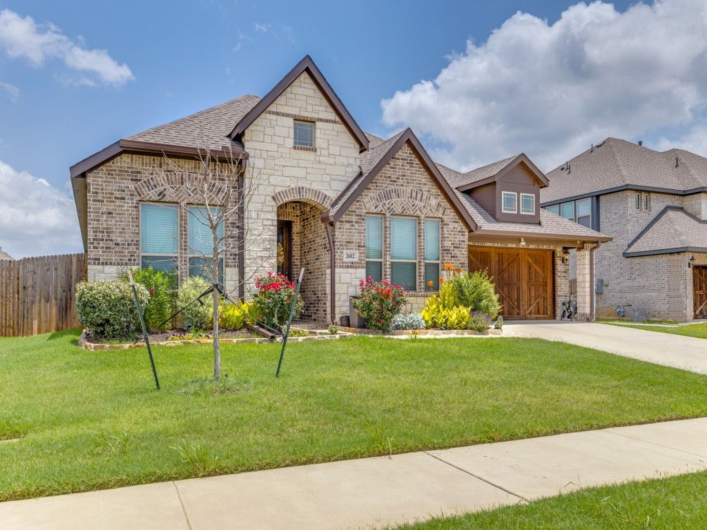 2602 Geer Lane, Mansfield, TX 76063