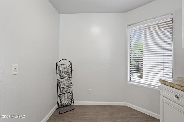 5675 N Camino Esplendora Apt 2110, Tucson, AZ 85718