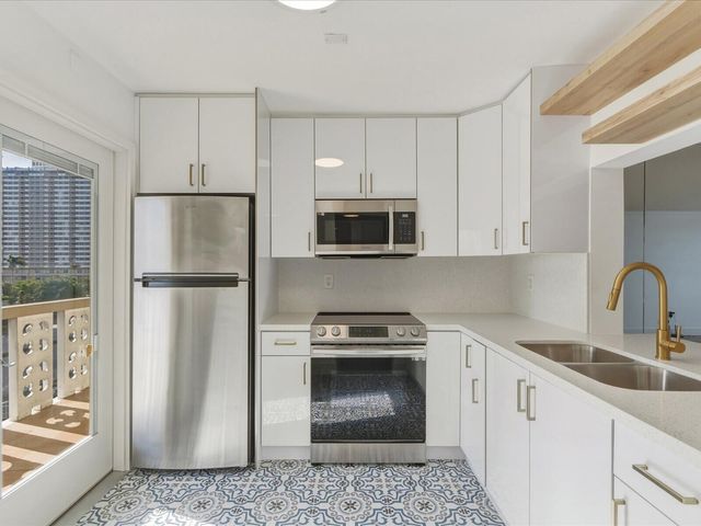 1893 S Ocean Drive 503, Hallandale Beach, FL 33009