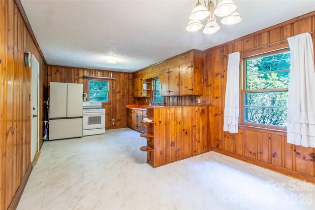 875 Mills Gap Road, Fletcher, NC 28732
