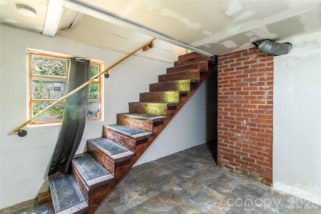 875 Mills Gap Road, Fletcher, NC 28732