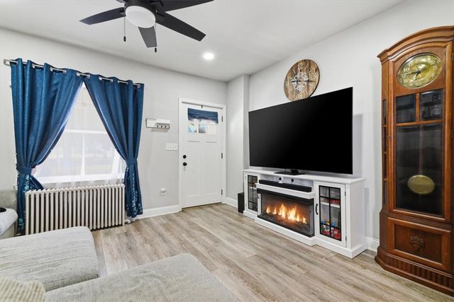 1388 Newport Avenue, Northampton Boro, PA 18067