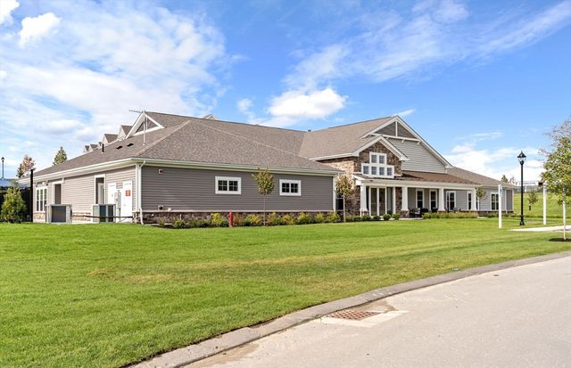 5 Peters Farm Way 305, Westborough, MA 01581