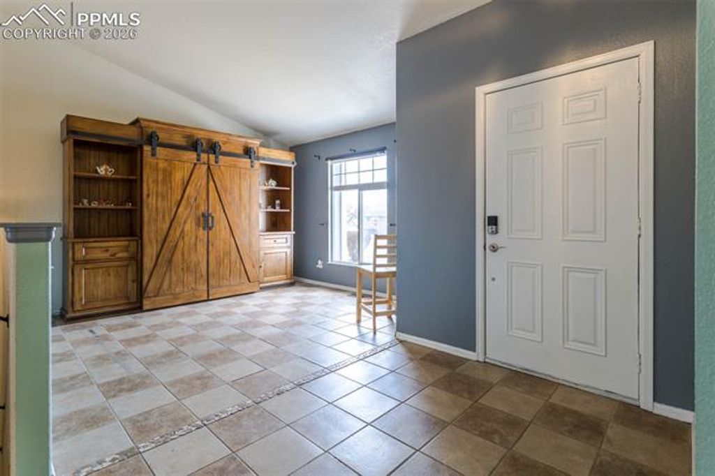 2925 Mule Shoe Drive, Colorado Springs, CO 80922 — photo 4