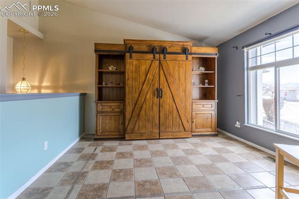 2925 Mule Shoe Drive, Colorado Springs, CO 80922 — photo 5