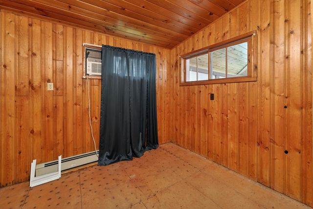 15770 Linden Tree Road, Grasston, MN 55030