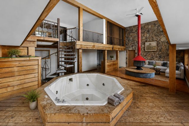 15770 Linden Tree Road, Grasston, MN 55030