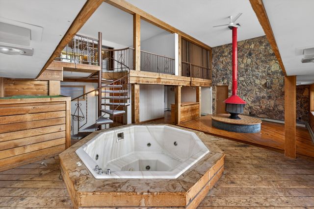 15770 Linden Tree Road, Grasston, MN 55030