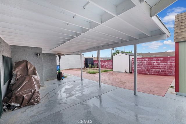 13441 Fenton Avenue, Sylmar, CA 91342