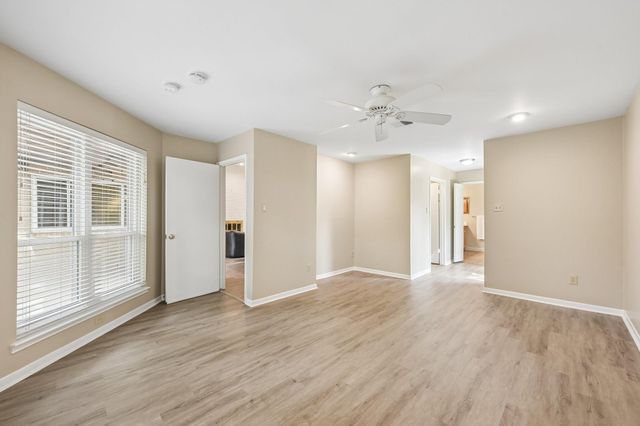 11410 Overbrook Lane, Houston, TX 77077
