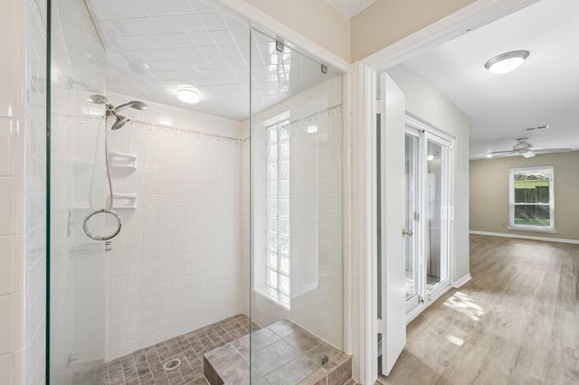 11410 Overbrook Lane, Houston, TX 77077