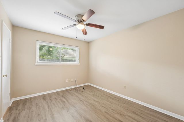 11410 Overbrook Lane, Houston, TX 77077