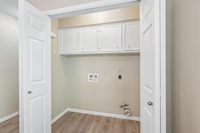 11410 Overbrook Lane, Houston, TX 77077