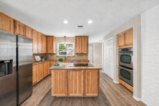 11410 Overbrook Lane, Houston, TX 77077