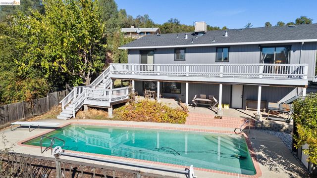 17347 Valley Oak Dr, Sonora, CA 95370