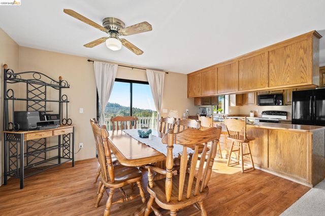 17347 Valley Oak Dr, Sonora, CA 95370