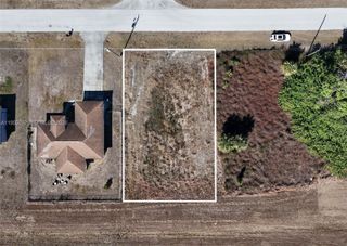 3019 S Balsam Cir, La Belle, FL 33935