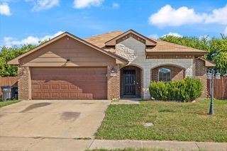3117 Royal Crest Drive, Fort Worth, TX 76140