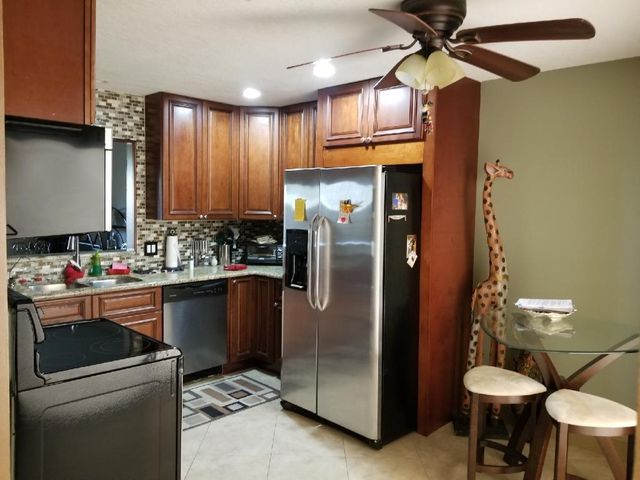 2010 Colonial Road 3, Fort Pierce, FL 34950