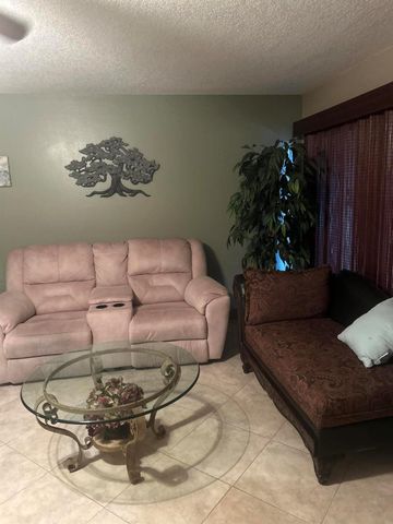 2010 Colonial Road 3, Fort Pierce, FL 34950
