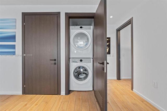 398 NE 5th St 3218, Miami, FL 33132